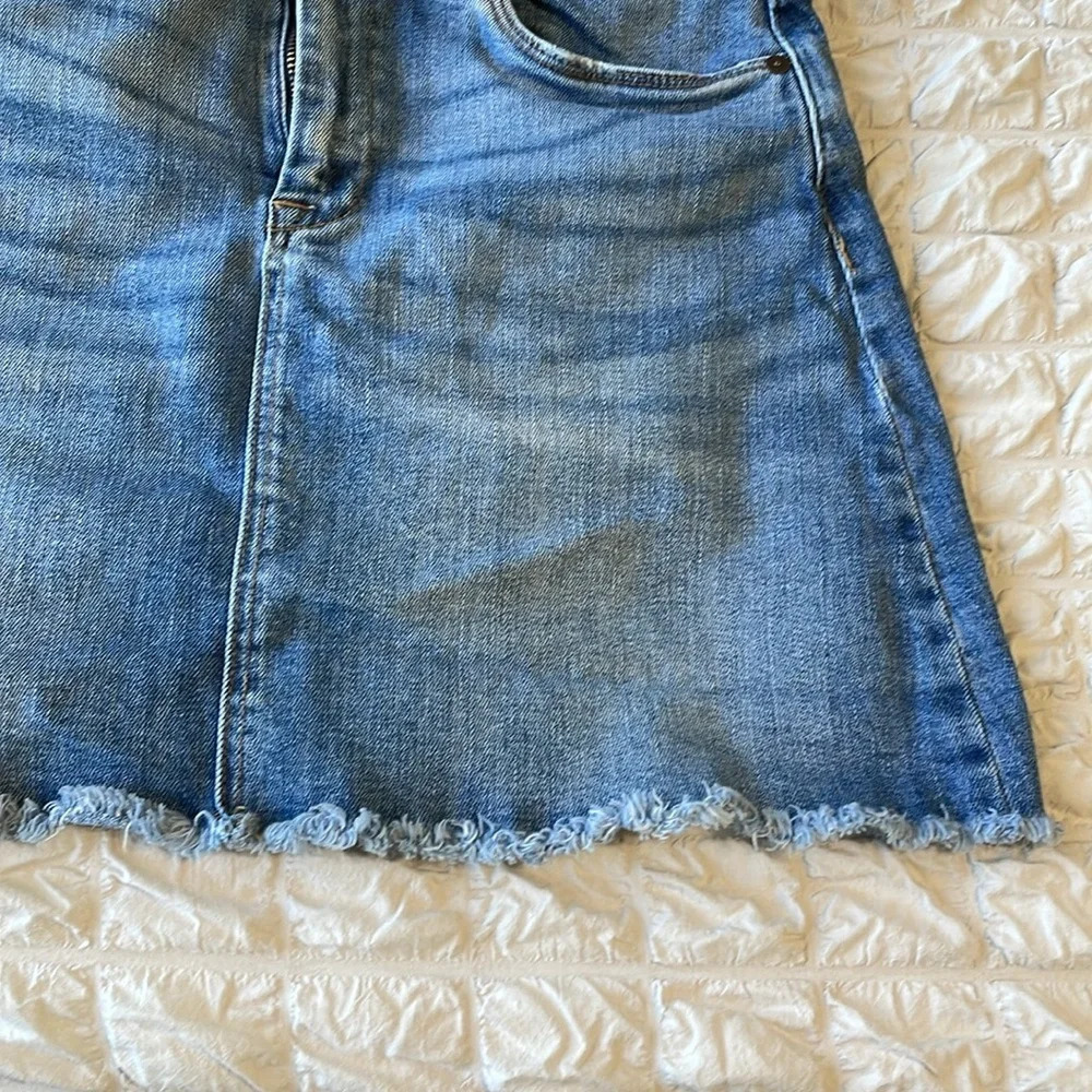 Blank NYC jean mini skirt with fringe size 29 - Picture 4 of 7